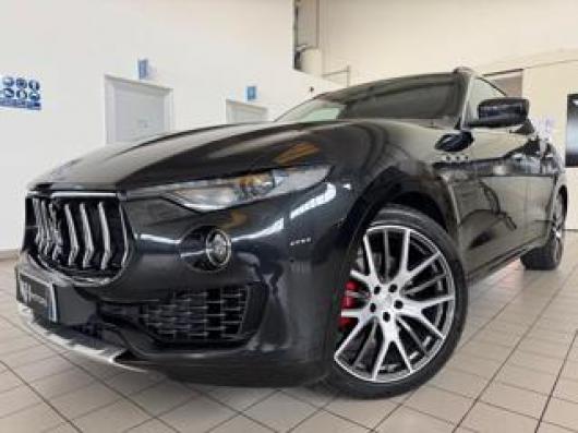usato MASERATI Levante