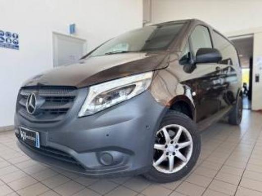 usato MERCEDES Vito