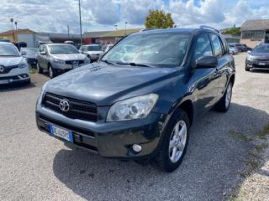 usato TOYOTA RAV 4