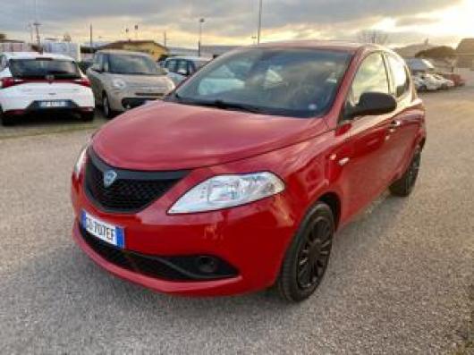 usato LANCIA Ypsilon
