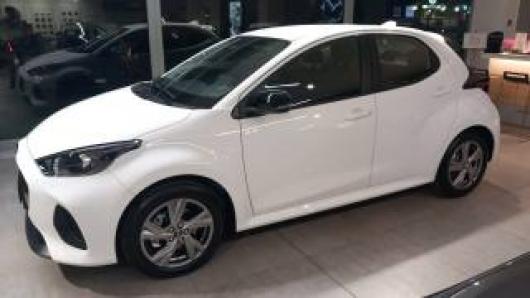 nuovo MAZDA 2