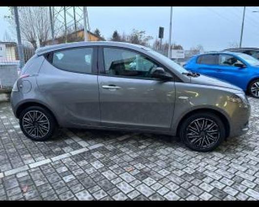 usato LANCIA Ypsilon