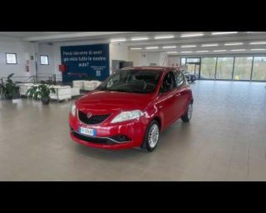usato LANCIA Ypsilon
