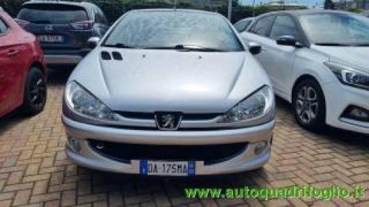 usato PEUGEOT 206