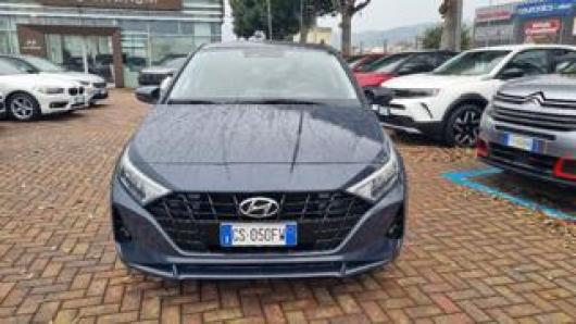 i20