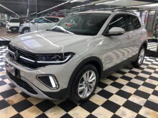Km 0 VOLKSWAGEN T Cross