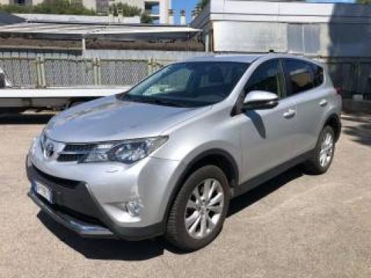 usato TOYOTA RAV 4 MY23