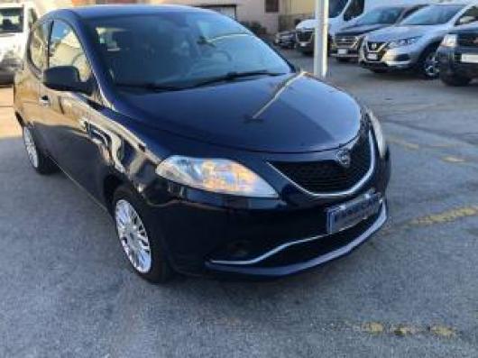 usato LANCIA Ypsilon