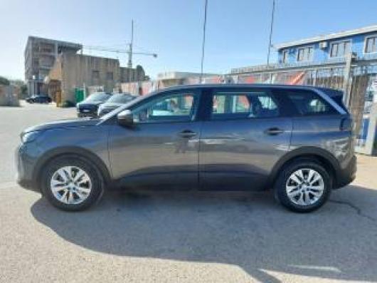 usato PEUGEOT 5008