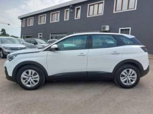 usato PEUGEOT 3008