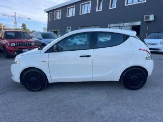 usato LANCIA Ypsilon