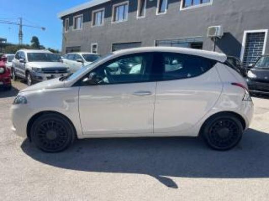 usato LANCIA Ypsilon