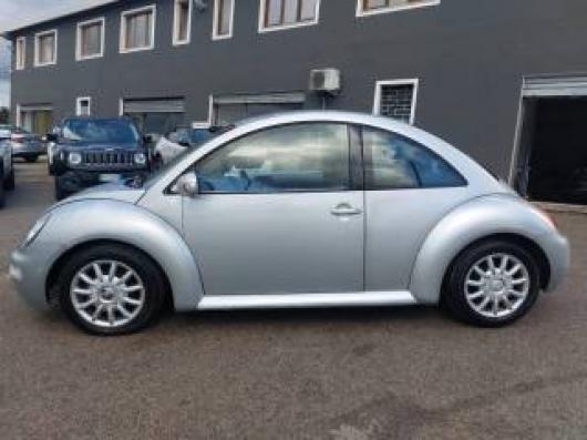 usato VOLKSWAGEN New Beetle