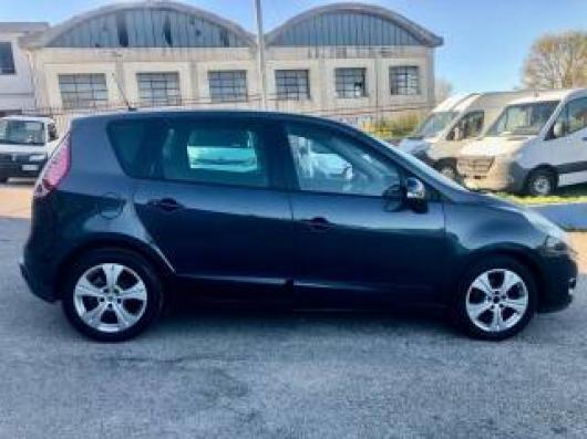 usato RENAULT Scenic