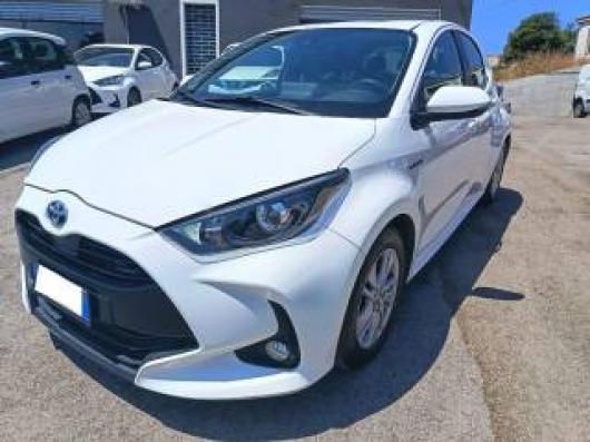 usato TOYOTA Yaris