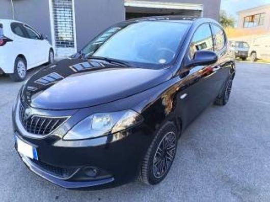 usato LANCIA Ypsilon