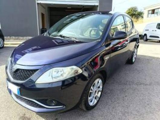 usato LANCIA Ypsilon
