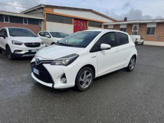 usato TOYOTA Yaris
