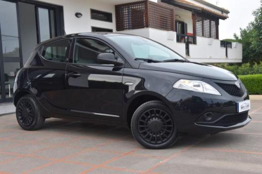 usato LANCIA Ypsilon