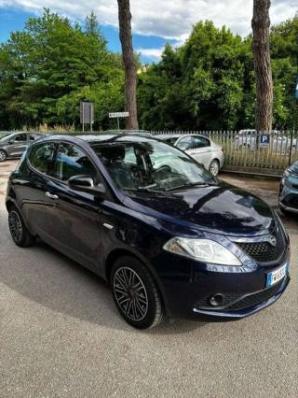 usato LANCIA Ypsilon