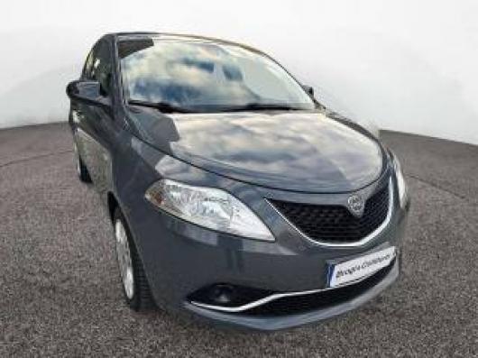usato LANCIA Ypsilon