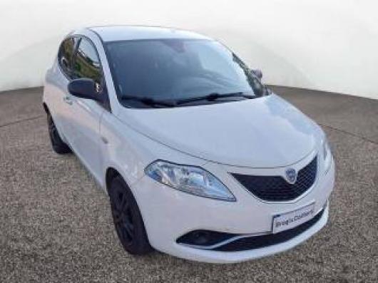usato LANCIA Ypsilon