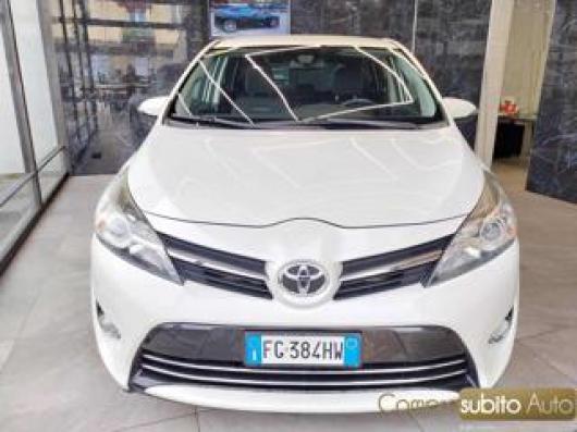 usato TOYOTA Verso