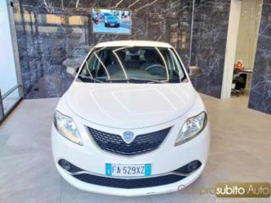 usato LANCIA Ypsilon