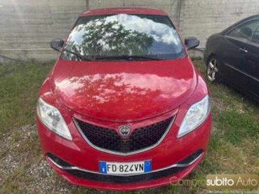 usato LANCIA Ypsilon