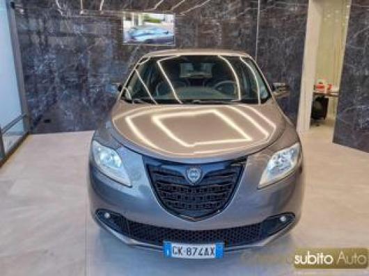 usato LANCIA Ypsilon