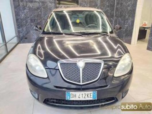 usato LANCIA Ypsilon