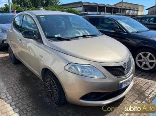 usato LANCIA Ypsilon