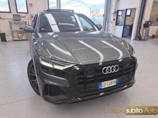 usato AUDI Q8