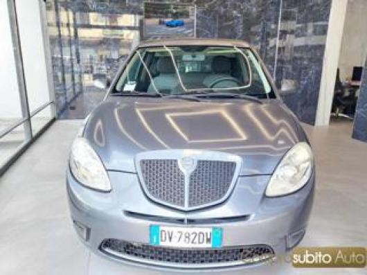usato LANCIA Ypsilon