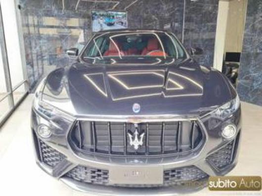 usato MASERATI Levante