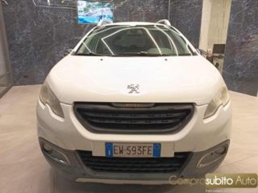 usato PEUGEOT 2008