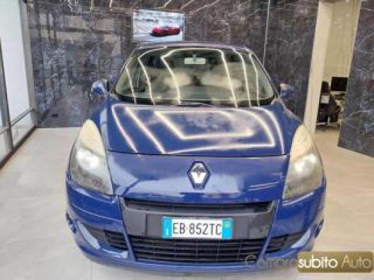 usato RENAULT Scenic