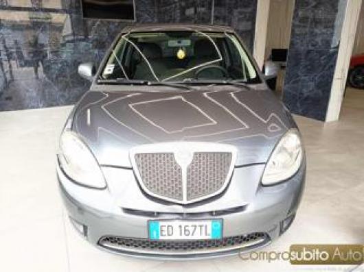 usato LANCIA Ypsilon