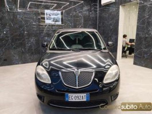 usato LANCIA Ypsilon