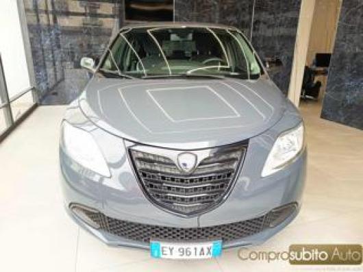 usato LANCIA Ypsilon
