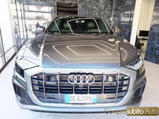 usato AUDI Q8