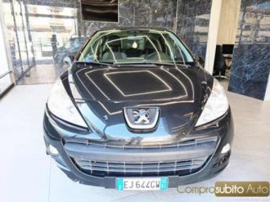 usato PEUGEOT 207