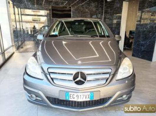 usato MERCEDES B 200