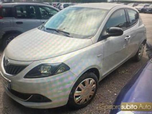 usato LANCIA Ypsilon