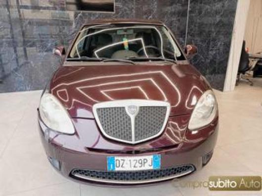 usato LANCIA Ypsilon
