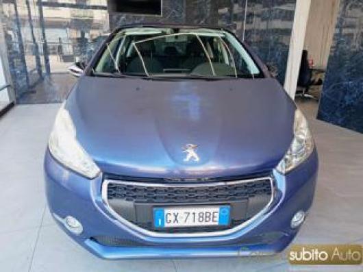 usato PEUGEOT 208