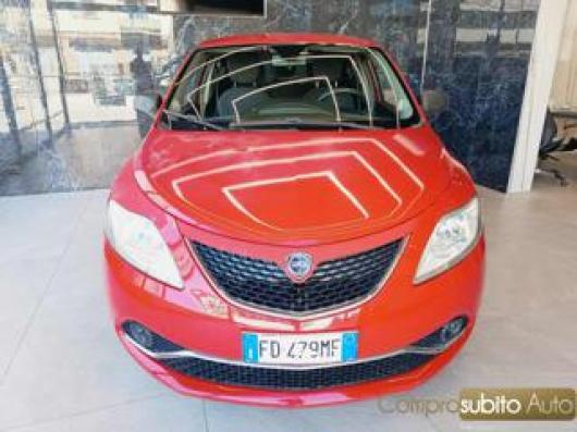 usato LANCIA Ypsilon
