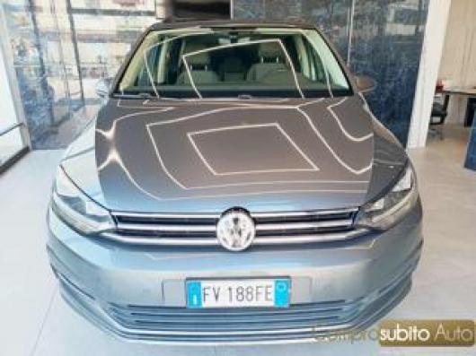 usato VOLKSWAGEN Touran