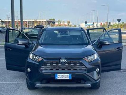 usato TOYOTA RAV 4 MY23