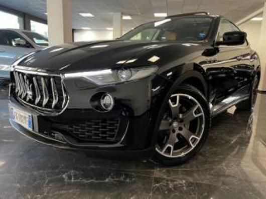 usato MASERATI Levante